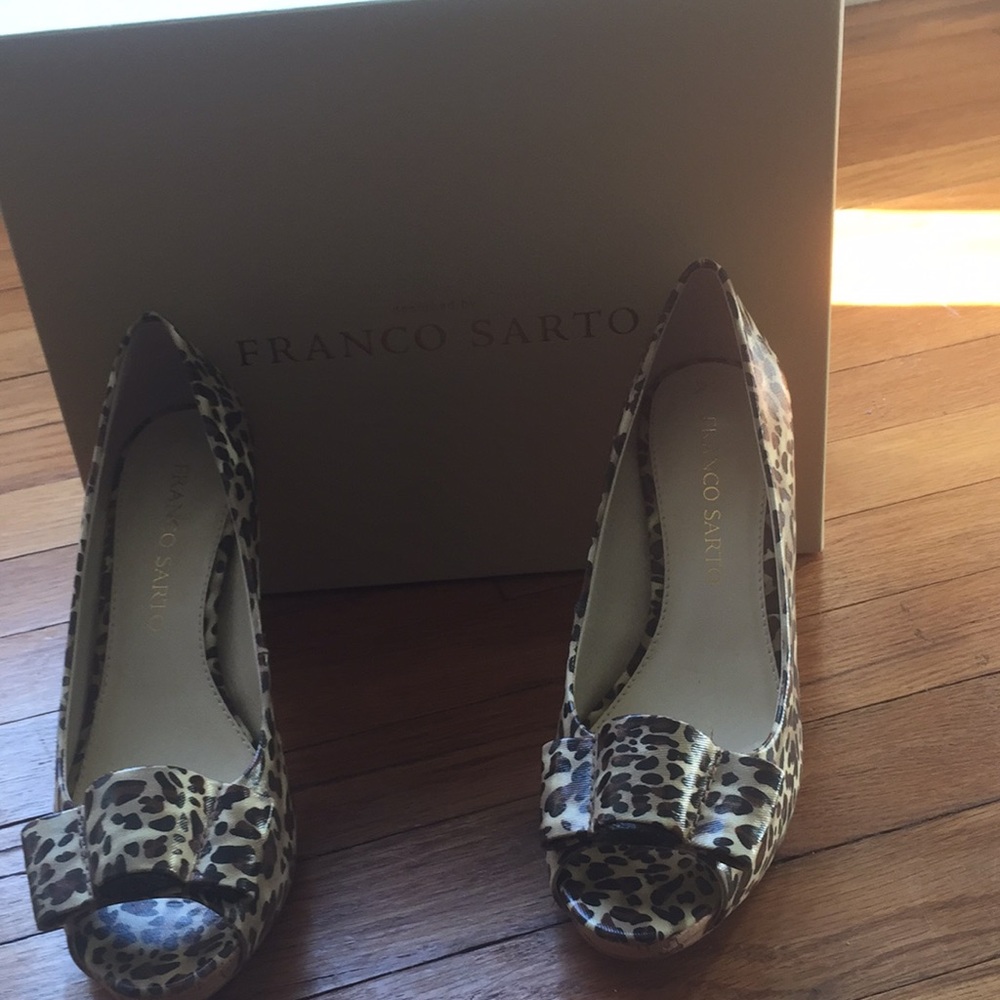 Like new leopard print cork heeled Franco Sarto